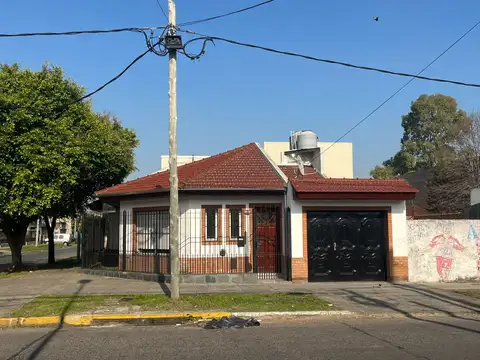 Casa 3 amb Laprida 2202