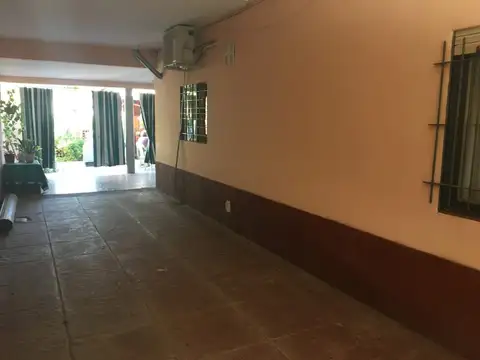 Muy Linda Casa en Venta en Barrio Vicente López, Pilar