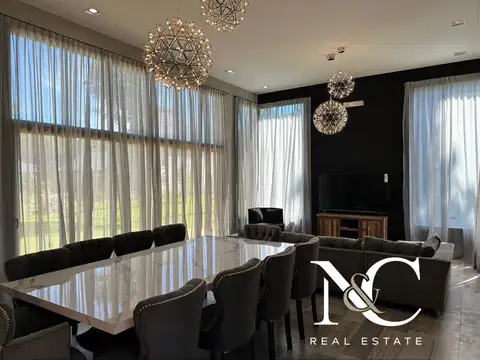 Casa 5 ambientes con 3 baños