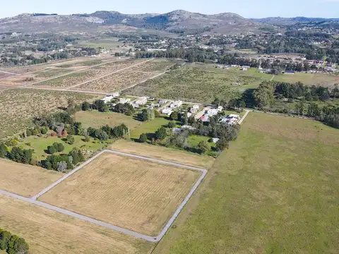 VENTA EN TANDIL DE LOTE 2100 MTS ZONA ECO BARRIO