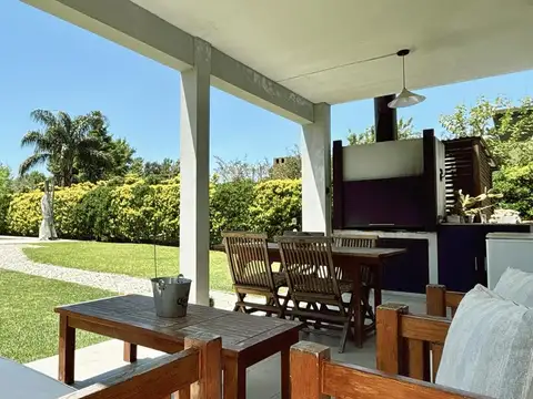 ALQUILER ANUAL Casa 3 dorm lote interno San Isidro Labrador