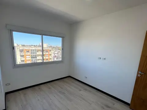 Departamento en Alquiler en El Palomar, $ 950.000