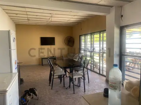Casa estilo quinta con pileta