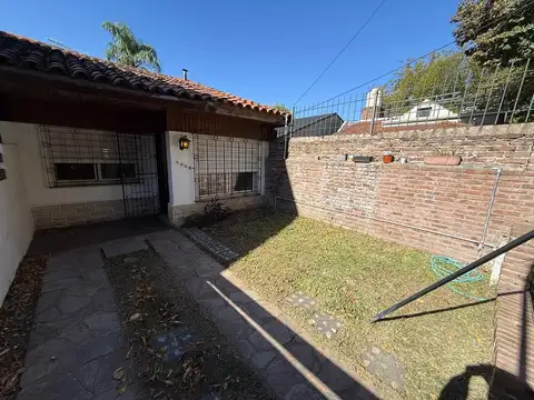 Casa - Alquiler - Argentina, San Isidro - MEXICO 1068