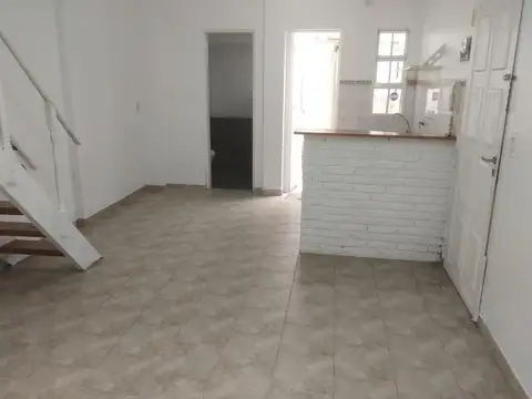 Depto Tipo Casa en Venta de 1 dormitorio