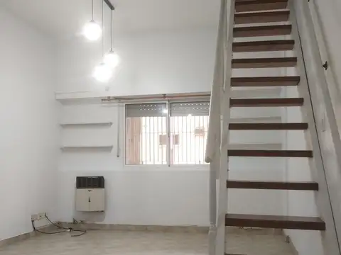 Depto Tipo Casa en Venta en Villa Ortuzar, USD 78.000