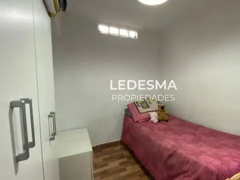 Depto Tipo Casa en Venta 50 años