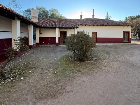 Casa 6 ambientes con 3 baños