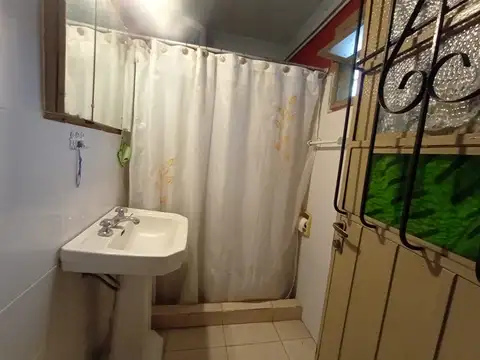Casa en Venta en Isidro Casanova, USD 90.000