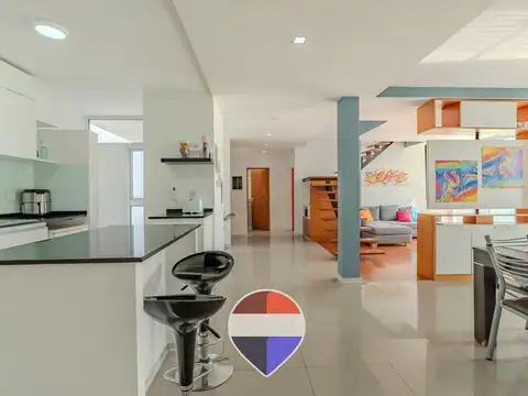 CASA EN VENTA LA PLATA 3 DORMITORIOS COCHERA