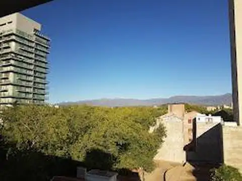 Hotel en Venta en Mendoza, USD 4.500.000