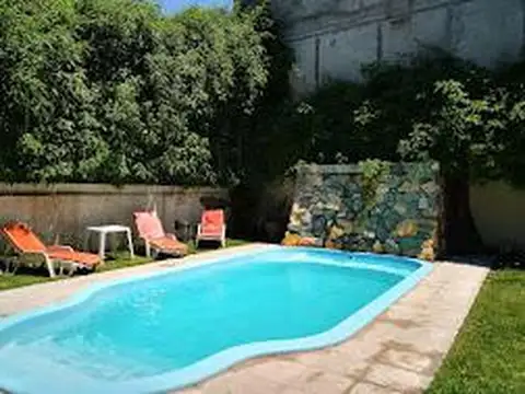 Hotel en Venta 50 años