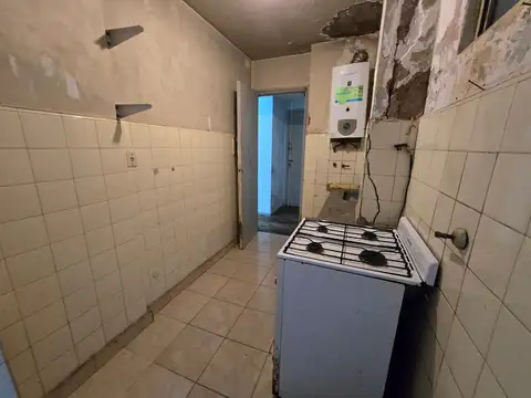 VENTA- 2 AMBIENTES- A REFACCIONAR- VELEZ SARSFIELD