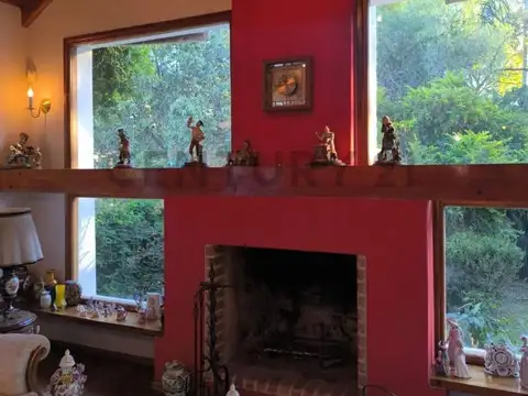 Casa 5 ambientes con 4 baños