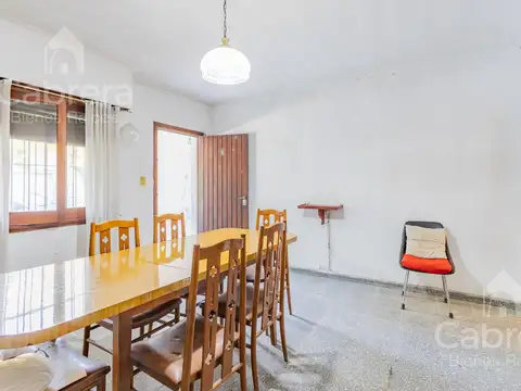 Casa 4 ambientes con 1 baño