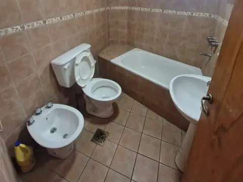 ARTURO ORGAZ 200, Piso 1