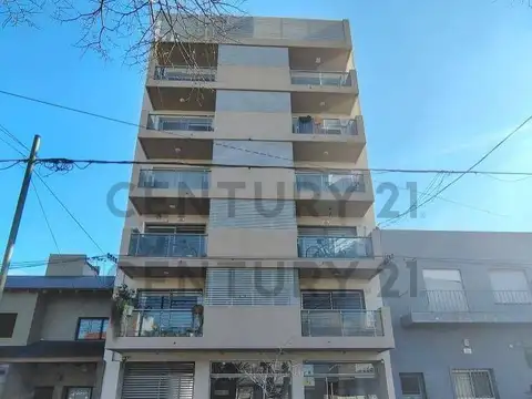 63 e/ 19 y 20 1200, Piso 5