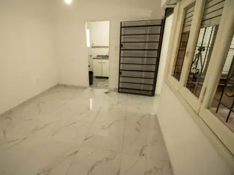 Oportunidad! Departamento 2 Ambientes - Reciclado a nuevo - Nueva Pompeya
