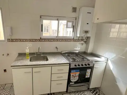 Tte. Cnel. Gregorio Pomar 4100 , Piso 1