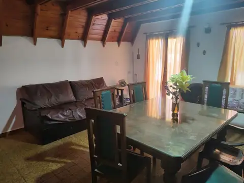 Hermoso alpino sobre calle Venecia