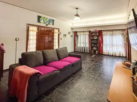 VENTA – Casa de 3 dormitorios – Barrio Alberdi, Rosario.
