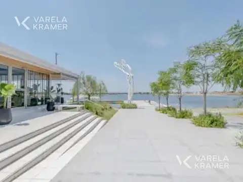 Terreno en Venta 20  mts Frente