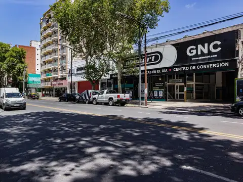 SAN MARTIN AL 2800 - VENTA DE DEPOSITO EN ROSARIO ZONA SUR