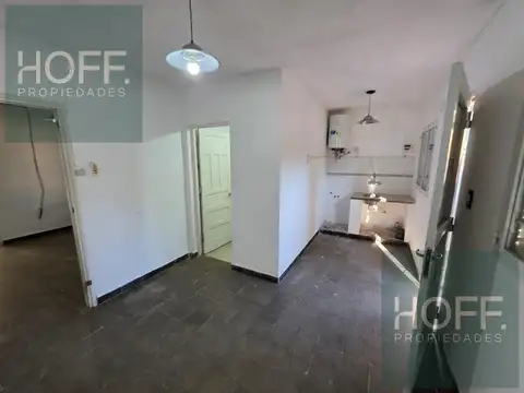 Casa 7 ambientes con 2 baños