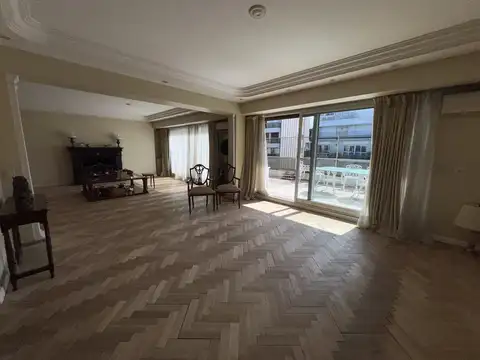 Departamento 8 ambientes con 6 baños