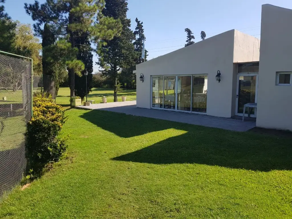 Casa en Alquiler en Maschwitz Club - 3 dormitorios