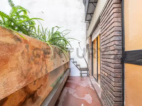 VENTA DE MONOAMBIENTE CON PATIO