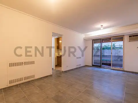 VENTA DE MONOAMBIENTE CON PATIO