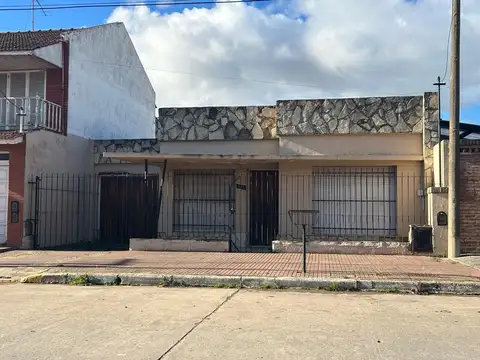 Casa en venta en Necochea zona plaza
