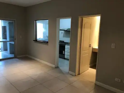 Departamento en Alquiler en Boulevard Del Sol, $ 690.000
