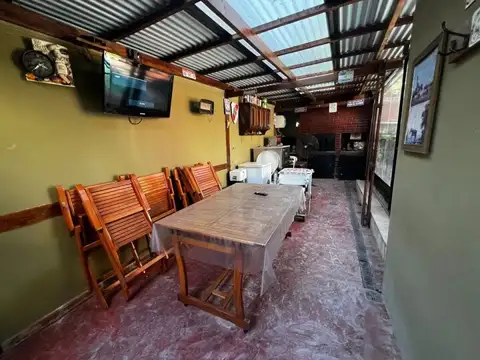 Depto Tipo Casa 3 ambientes con 2 baños