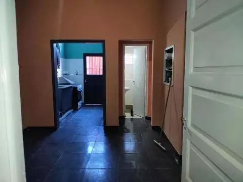 Tuyutí e/ Santiago Plaul y Enrique Fernández
