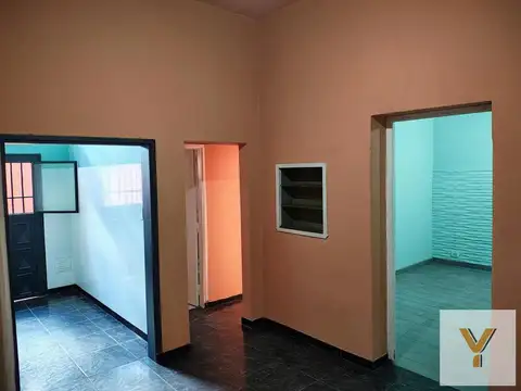 Casa en venta - 2 Dormitorios 1 Baños - Lanús