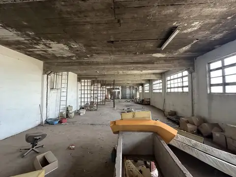 Oficina en Alquiler 40 años