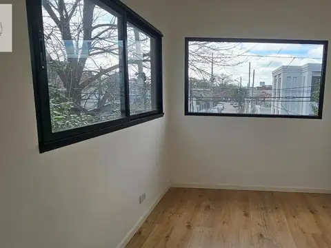 Depto Tipo Casa en Venta con 1 cocheras