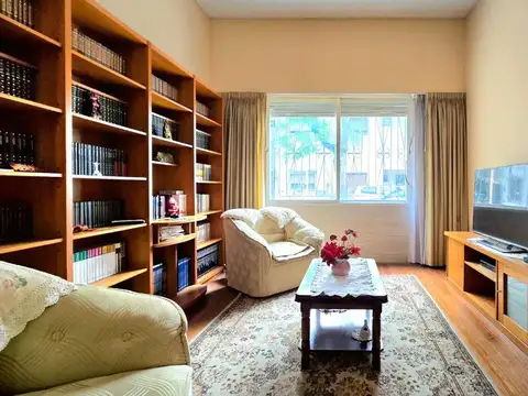 VENTA CASA 4 AMBIENTES QUINCHO TERRAZA FLORESTA 