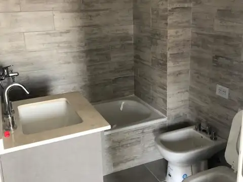 Departamento en Alquiler con 1 cochera