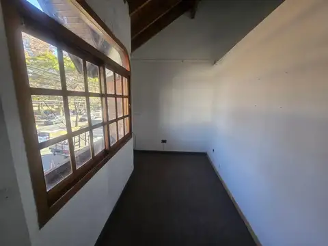 Julio A. Roca 1100, Piso 1