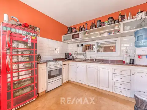 Casa 3 ambientes con 2 baños