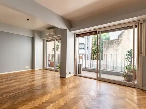 Libertad y Arenales. Contrafrente con balcón 1/2 dorm. Cochera