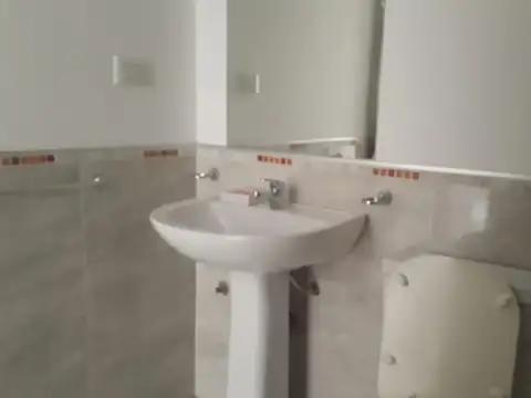 Departamento en Alquiler en General Bustos, $ 400.000