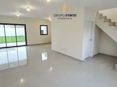DÚPLEX EN VENTA 2 DORM EN DOCTA AVENIDA C/FINAN.