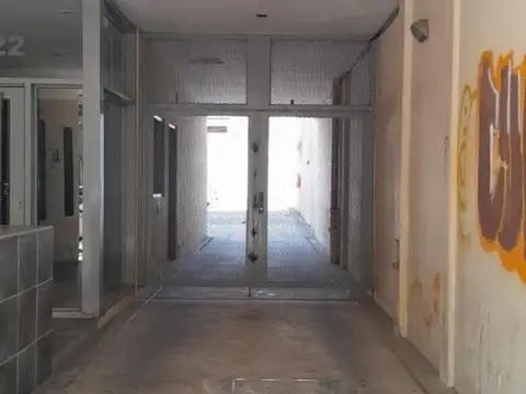 ALQUILER COCHERA 60 3 y 4