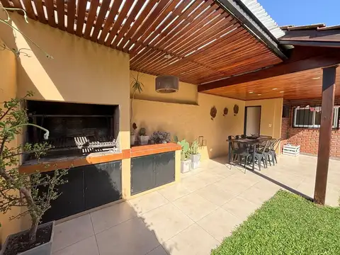 Casa en Venta en Martinez, USD 350.000