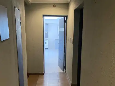 Zeballos 100, Piso 3