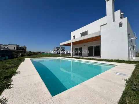 Casa en Alquiler de 4 dormitorios